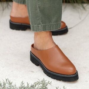 Jenni Kayne Leather Lug Mules in Tan Size 40/9.5-10